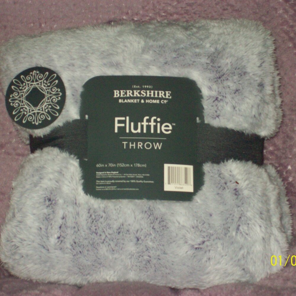 Oversized Fluffie Throw